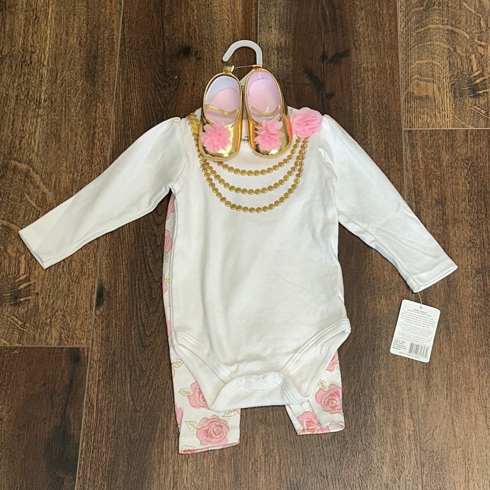NWT Little Treasure Baby Girl 3pc Set Bodysuit, Pant & Shoe Size 6-9 months.